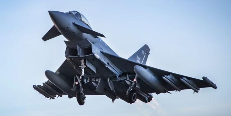پرواز جنگنده های تایفون انگلیس پس از مشاهده یک هواپیمای ناشناس